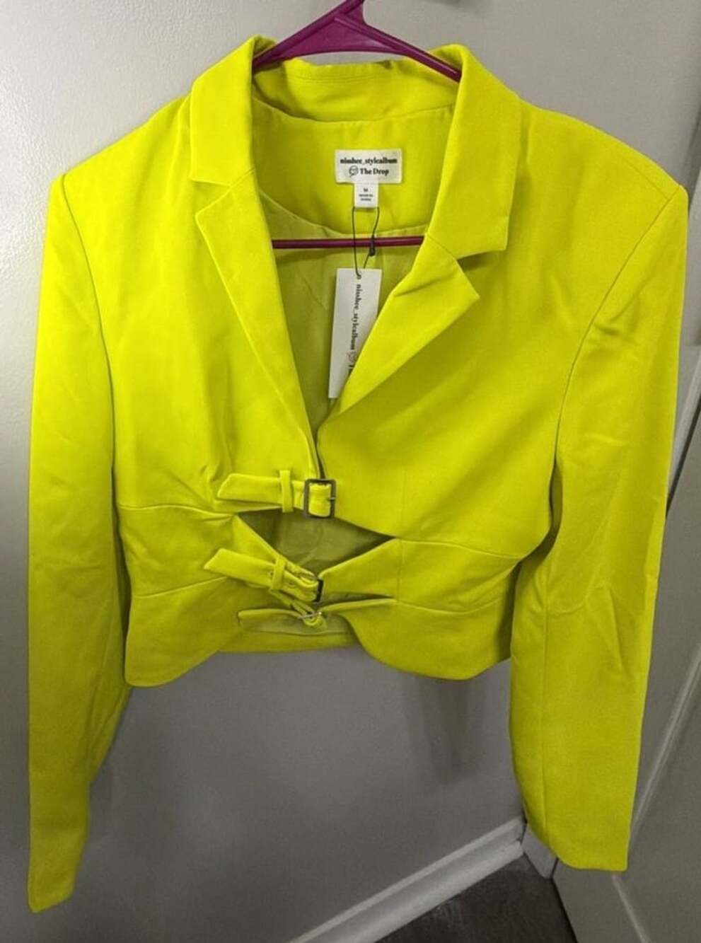 NWT Drop Nisshee Stylealbum Womens M Neon Yellow Cropped Buckle cutout Blazer
